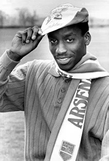 Loaded From Scan 2 Prints: Gus Caesar Football Player of Arsenal - 22 / 04 / 1988 Daily Mirror