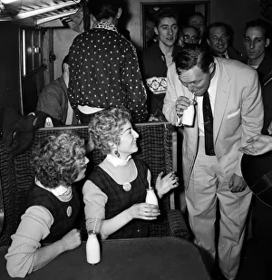 01232 Prints: Bill Haley on board the Daily Mirror Rock n Roll Special train to Waterloo