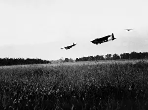 01204 Prints: Hamilcar gliders of 6th Air landing Brigade arrive on D2N near Ranville bringing with