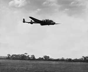 00352 Prints: A Handley Page Hampden twin-engine medium bomber of the Royal Air Force