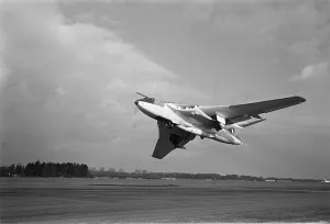 Handley Page Victor bomber with Blue Steel atomic missile at RAF Wittering near