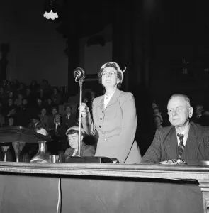 Councillor Prints: Harriet Slater, MP for Stoke, addressing a Womens Co - Op Meeting