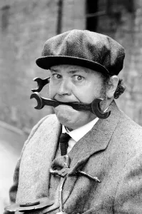 Harry Secombe is about to bound back onto the West End stage as Schippel in The Plumberes
