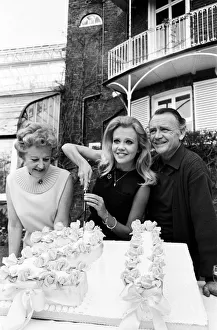 01150 Prints: Hayley Mills celebrates her 21st birthday at her parents home at Richmond Hill, Surrey