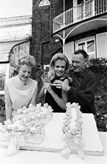 01150 Prints: Hayley Mills celebrates her 21st birthday at her parents home at Richmond Hill, Surrey
