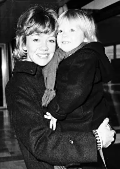 And Child Prints: Hayley Mills Film Actress off to America with her son Crispian Dbase MSI