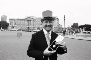 00350 Prints: Head of Laker Airways Freddie Laker at Buckingham Palace after being knighted by