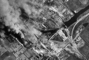 Bombed Prints: Heavy bomb damage at Stettin after RAF attack on 20 / 21 April 1943