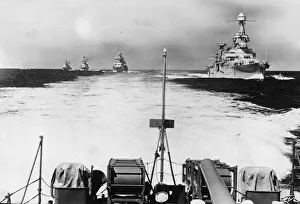 01444 Prints: Heavy cruiser of United States Navyin column during manoeuvres off the coast of