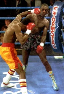 Herol Graham Boxer takes a left Hook from Julian Jackson during their fight in