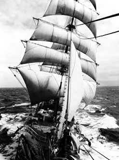 Sailing Ship Prints: The Higher Merchant Marine School training ship SS Dar Pomorza August 1996