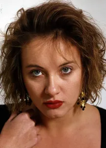 Hilary Welles actress from Bread TV series November 1989