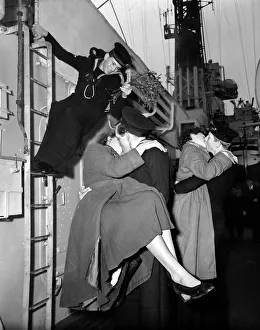 HMS Battleaxe, a battle class destroyer returns home to a warm welcome, Devonport, Devon