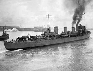 Warship Prints: HMS Broke off to France with the King, Prince of Wales and Prince Albert
