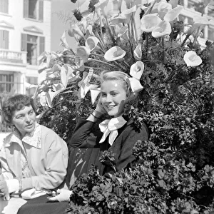 00046 Prints: Hollywood actress Grace Kelly seen here during the 1955 Cannes Film festival
