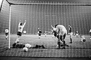 00802 Prints: Home International Championship football match at Wembley