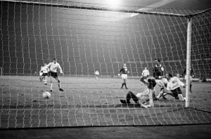 00802 Prints: Home International Championship football match at Wembley