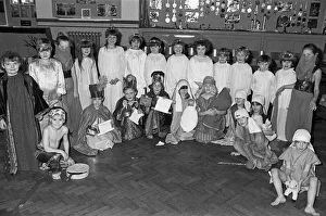 00523 Prints: Hopton First and Nursery school nativity - picture of Mary and Joseph and baby Jesus