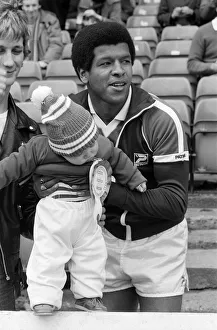 00574 Prints: Howard Gayle, Birmingham City football player with mascot Glen Bennett, St Andrews