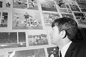 Howard Kendall, aged 20, has just signed for Everton Football Club for 5