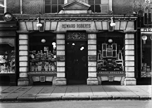 00980 Prints: Howard Roberts, Family Grocers shop in Uxbridge High Street, 1933