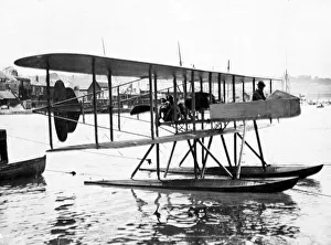 Floats Prints: Howard Wrights flying machine at Cowes. 15th May 1913