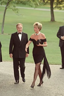 01514 Prints: HRH Princess Diana, The Princess of Wales arrives for The Serpentine Gallery