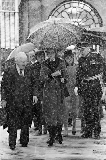 01086 Prints: HRH Princess Diana, The Princess of Wales visits Cambridge to talk to cot death parents