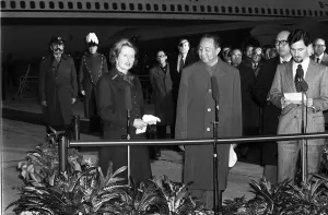 Hua Kuo Feng, Chairman of the Chinese Peoples Republic greeting British Prime Minister