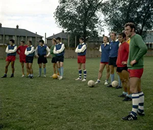 Hull City manager Terry Neill talkes a training session with his team July 1970