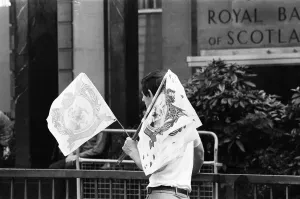 01067 Prints: Hundreds of would-be Royal watchers started settling down in front of the Victoria