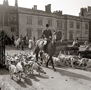 Hunter Prints: The Hunt - meeting at Penshurst Place 5-7 then moving off into Penshurst Park