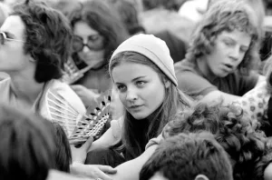 Hyde Park Pop Festival: A very pretty girl spotted in the crowd with a bird-like toy that