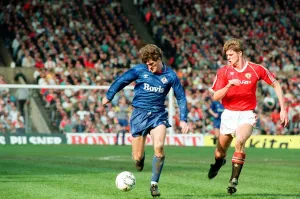 League Cup Prints: Ian Marshall on the ball. FA Cup. Manchester United 3 v Oldham Athletic 3