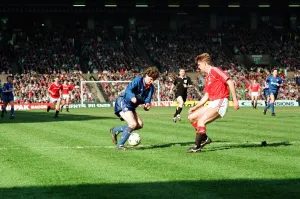 00246 Prints: Ian Marshall on the ball. FA Cup. Manchester United 3 v Oldham Athletic 3