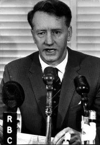 IAN SMITH, PREMIER OF SOUTHERN RHODESIA ADDRESSES THE COLONY. NOVEMBER 1964