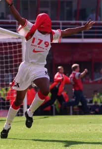 Arsenal Prints: Ian Wright celebrates Arsenal goal record at Highbury against Bolton with goal 179