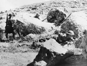 Imperial forces move forward on the Syrian frontier during Second World War