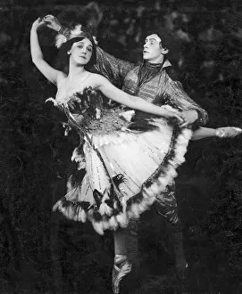 00455 Collection: Imperial Russian Ballet Dancers at The Coliseum 1909. Tamara Karsavina and Fedor Kozlov