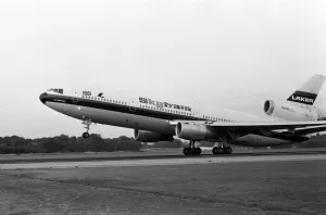 00350 Prints: The inaugural flight of the new transatlantic Skytrain service from Gatwick airport