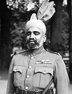 Sword Prints: Indian Troops in camp in Derbyshire. Picture shows The Risalder - Major