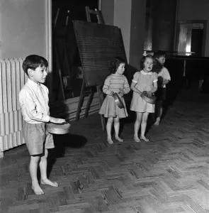 Infant schoolchildren playing during a dance and movement class. Feburary 1953 D715-006