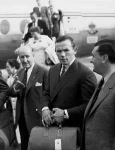 00347 Prints: Ingemar Johansson 1959 World Heavyweight boxing champion at Manchester Airport
