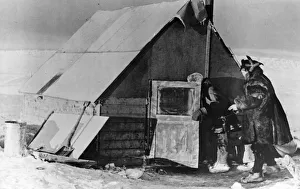 01464 Prints: Inhabitants of Kautokeino after their homes were razed to the ground by retreating