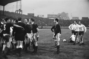 00389 Prints: Inter Cities Fairs Cup Semi Final Second Leg match at Stamford Bridge