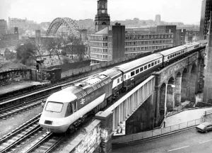 Bridges Prints: The Inter-City 125 from Kings Cross to Edinburgh has just left Newcastle Central Station
