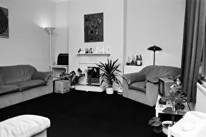 Images Dated 30th October 1986: Interior views of accommodation in Clapham, London. Pictured, views of the lounge