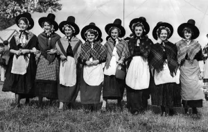 Choir Prints: International Eisteddfod, Liangollen: Taking a stroll round the Eisteddfod grounds are