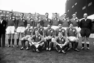 Images Dated 18th October 2012: The Irish Tem pose for the camera before the start of their Five Nations match against