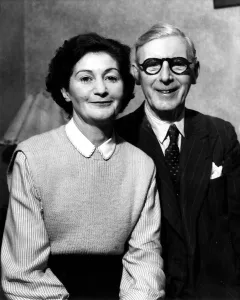 00028 Prints: Isaac Hayward chairman of London county council 1951 with wife Violet Cleveland